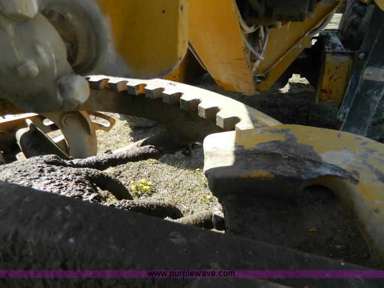 image for item G7837 1976 Caterpillar 120G motor grader