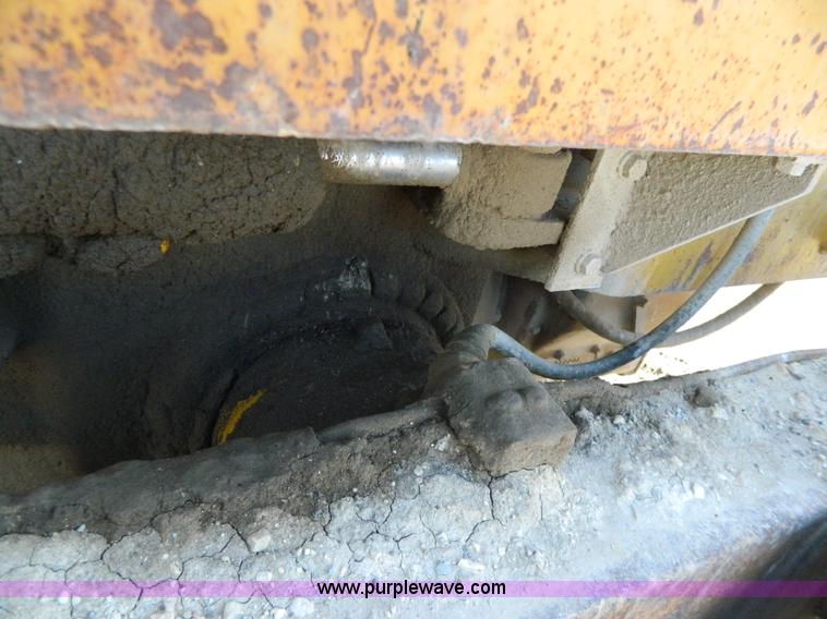 image for item G7837 1976 Caterpillar 120G motor grader