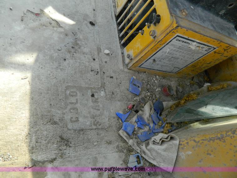 image for item G7837 1976 Caterpillar 120G motor grader