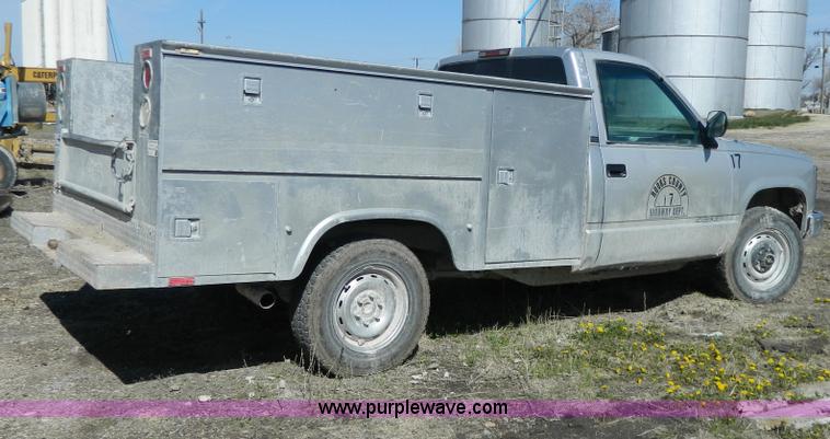 image for item G7838 1994 Chevrolet 1500 pickup truck