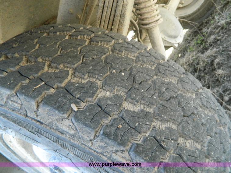 image for item G7838 1994 Chevrolet 1500 pickup truck