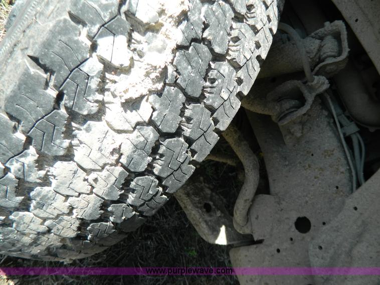 image for item G7838 1994 Chevrolet 1500 pickup truck