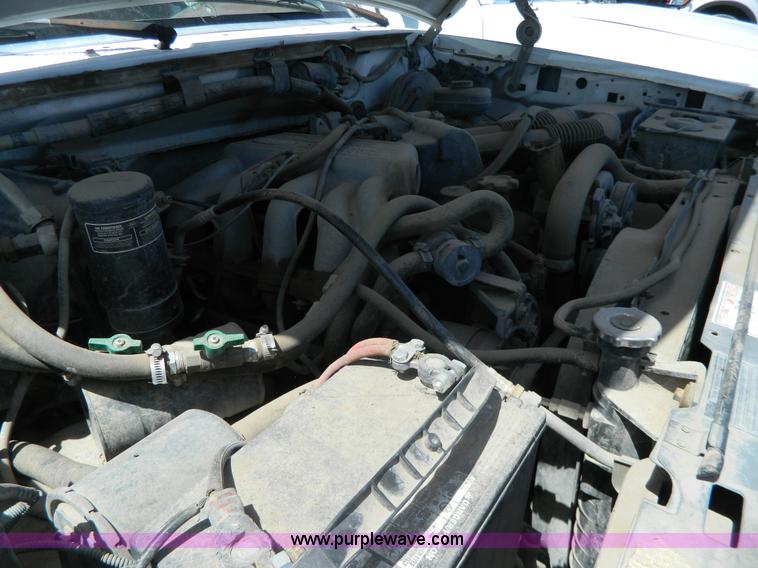 image for item G7845 1993 Ford F150 XL pickup truck