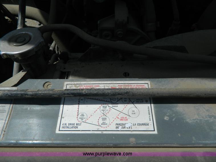 image for item G7845 1993 Ford F150 XL pickup truck