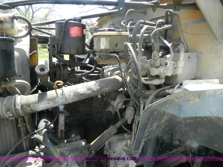 image for item G7848 1996 Ford Blue Bird school bus