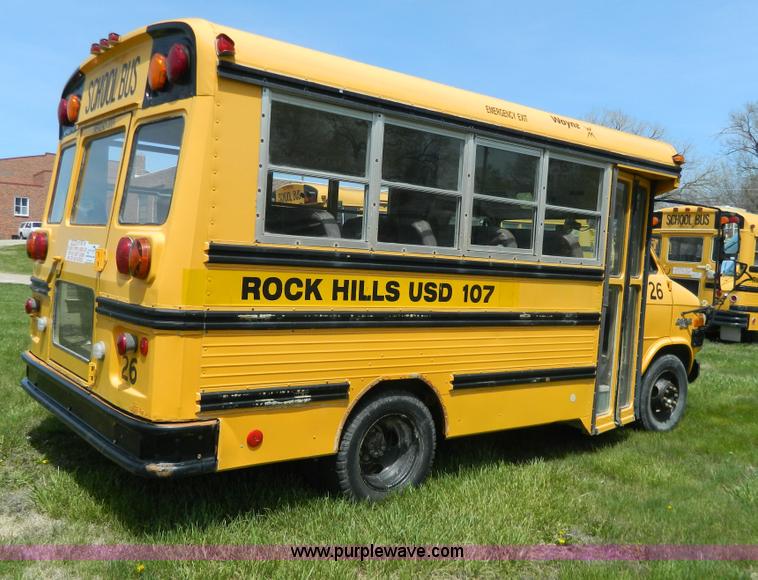 image for item G7849 1994 Chevrolet 10 school bus