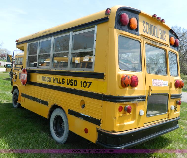 image for item G7849 1994 Chevrolet 10 school bus