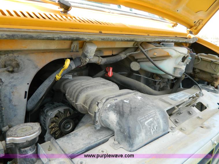 image for item G7849 1994 Chevrolet 10 school bus