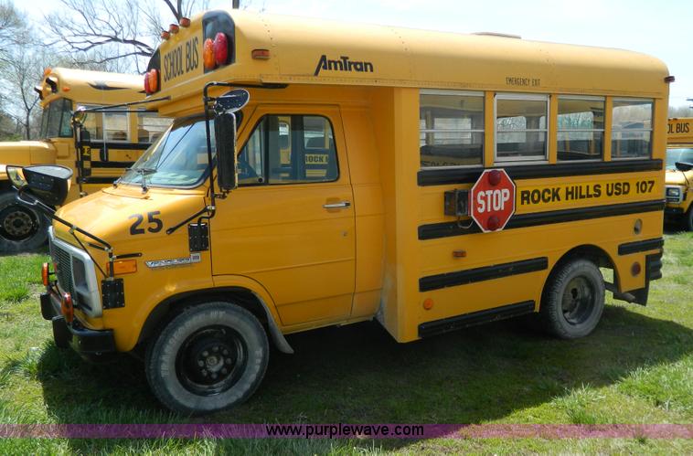 image for item G7850 1994 GMC 3500 school bus