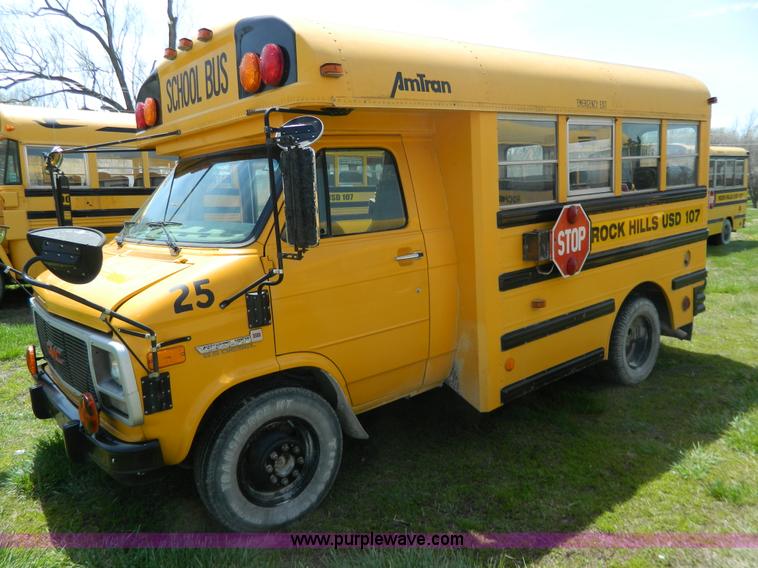 image for item G7850 1994 GMC 3500 school bus
