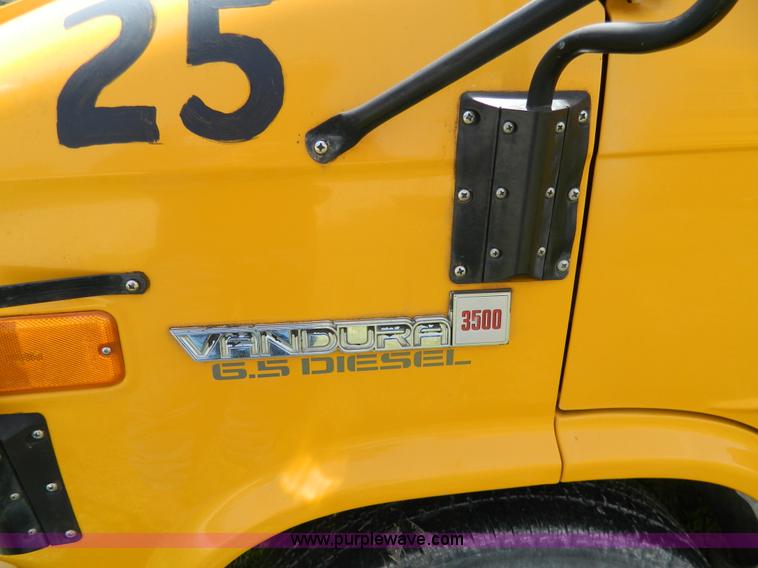 image for item G7850 1994 GMC 3500 school bus