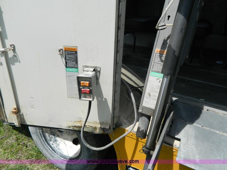 image for item G7850 1994 GMC 3500 school bus