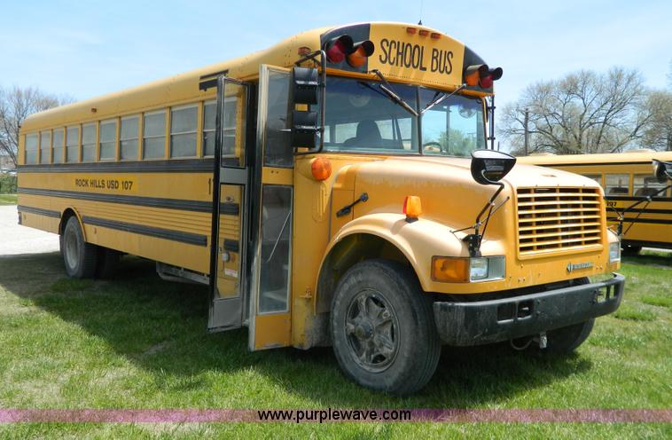 image for item G7851 1992 International school bus