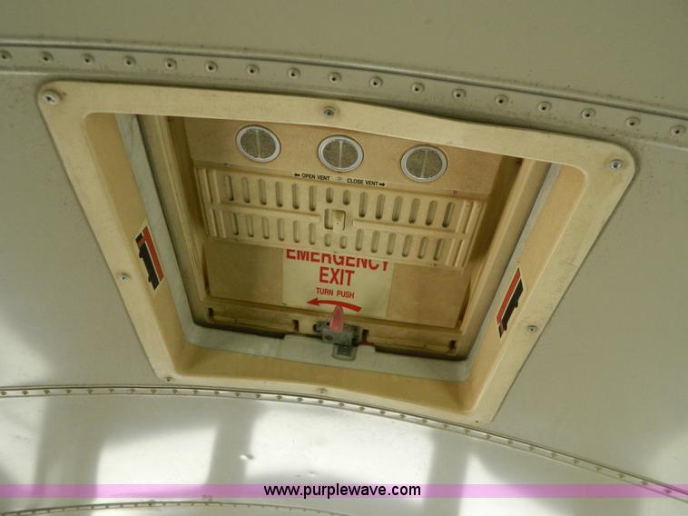 image for item G7851 1992 International school bus