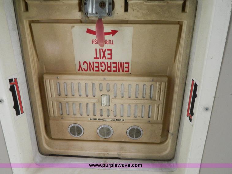 image for item G7851 1992 International school bus