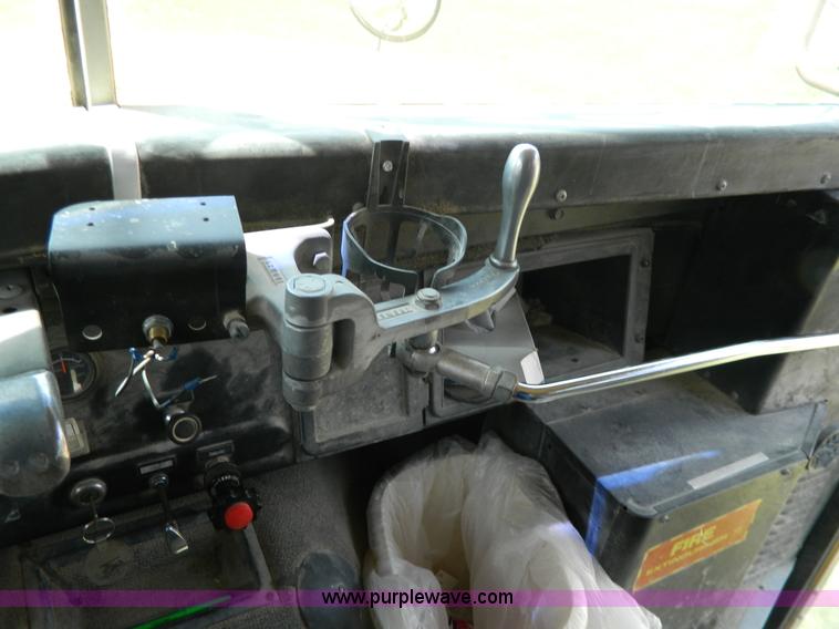 image for item G7851 1992 International school bus