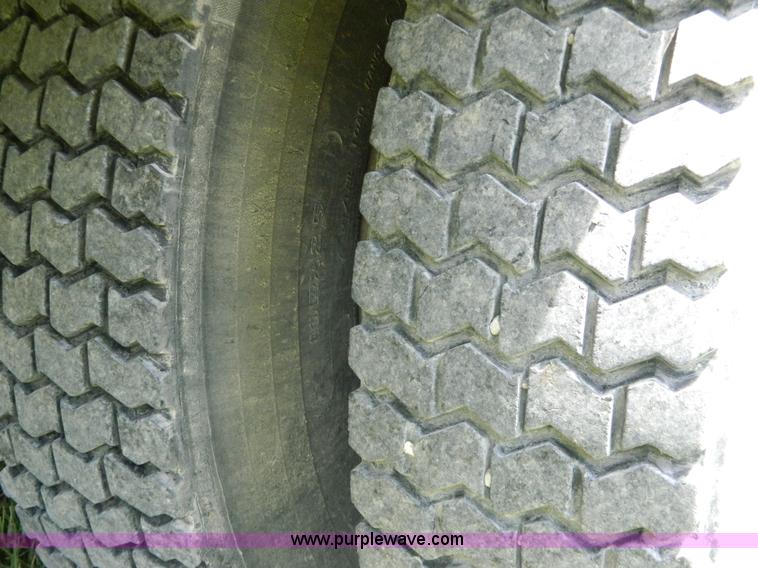 image for item G7851 1992 International school bus