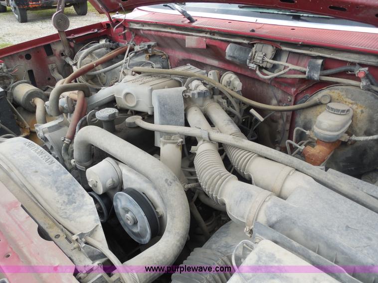 image for item H3169 1991 Ford F150 Custom pickup truck