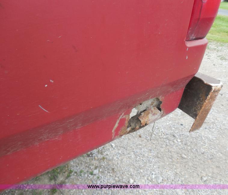 image for item H3169 1991 Ford F150 Custom pickup truck