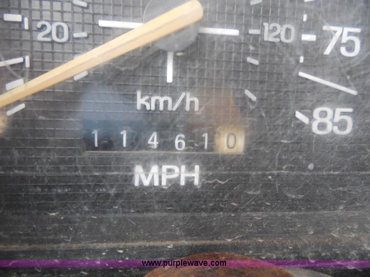 image for item H3170 1984 Ford F150 pickup truck