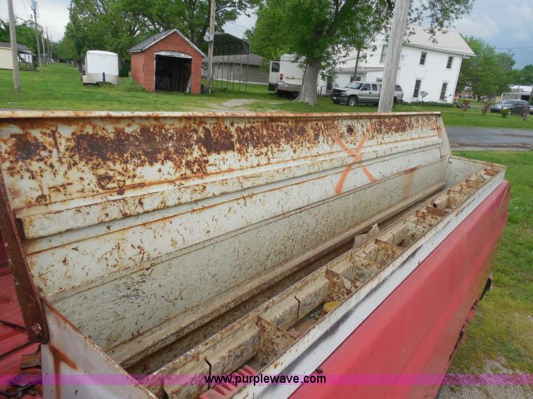 image for item H3170 1984 Ford F150 pickup truck