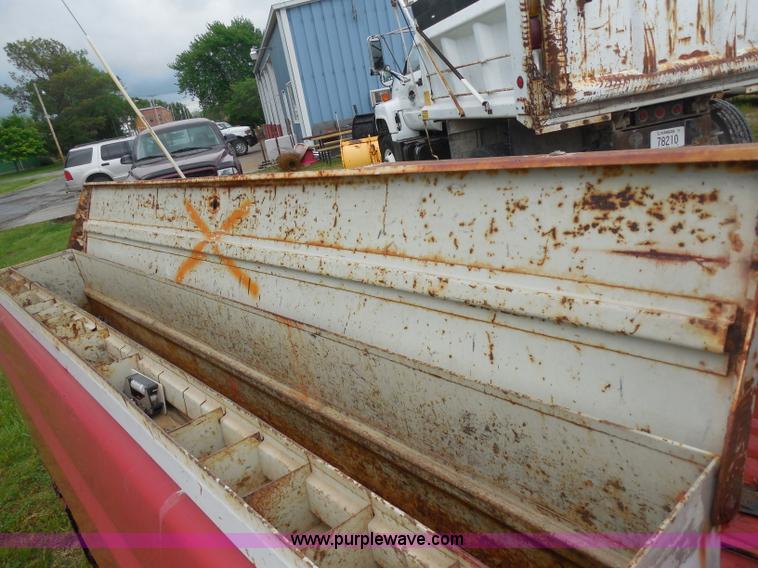 image for item H3170 1984 Ford F150 pickup truck