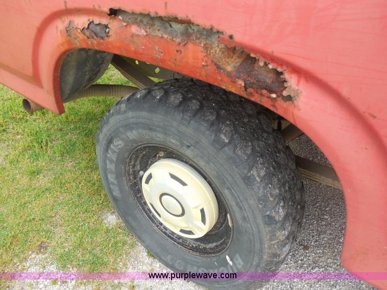 image for item H3170 1984 Ford F150 pickup truck