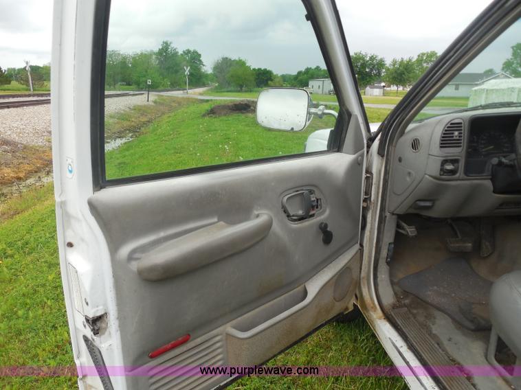 image for item H3172 1996 Chevrolet C3500 utility truck