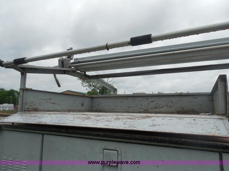 image for item H3172 1996 Chevrolet C3500 utility truck