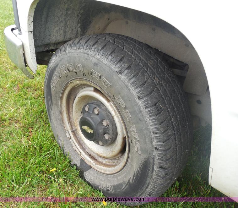 image for item H3172 1996 Chevrolet C3500 utility truck