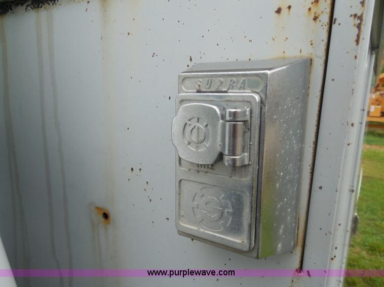 image for item H3172 1996 Chevrolet C3500 utility truck