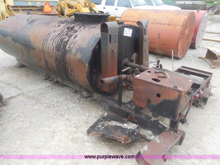 image for item H3185 Oil tank