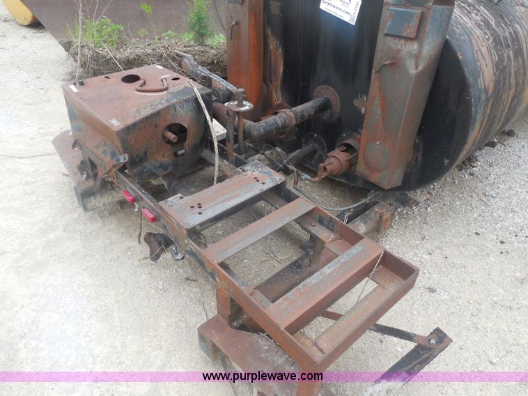 image for item H3185 Oil tank