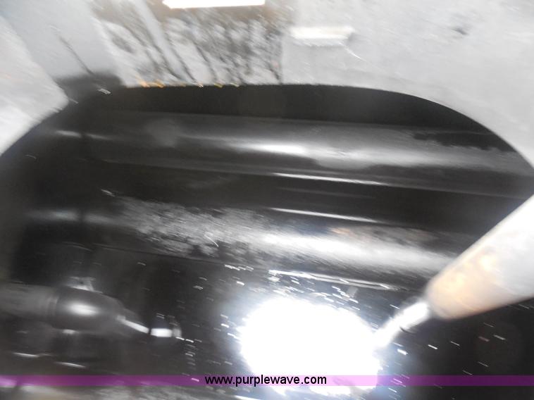 image for item H3185 Oil tank