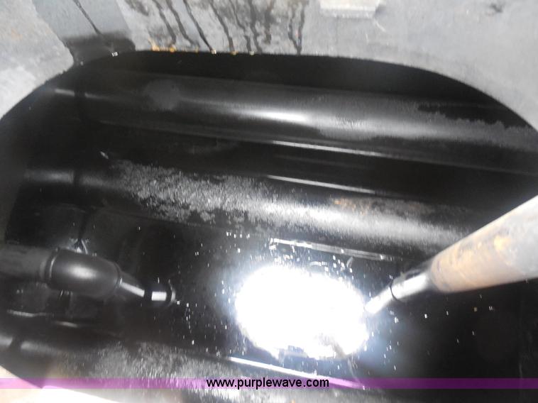 image for item H3185 Oil tank