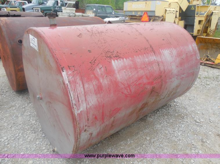 image for item H3187 (2) fuel tanks