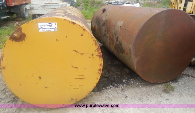 image for item H3188 (2) fuel tanks