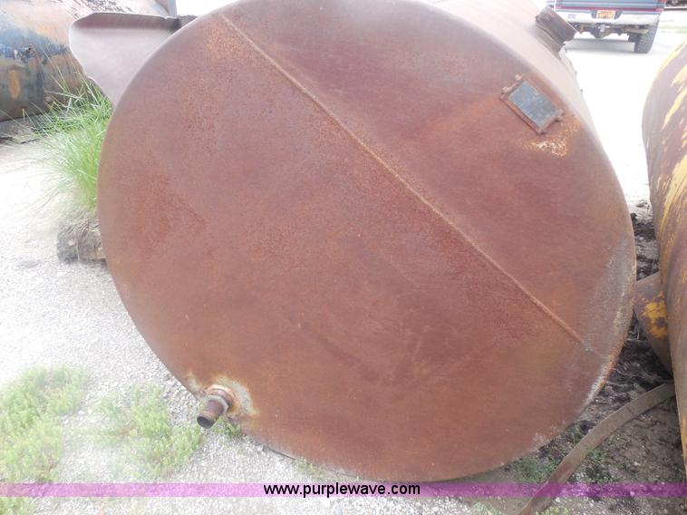 image for item H3188 (2) fuel tanks