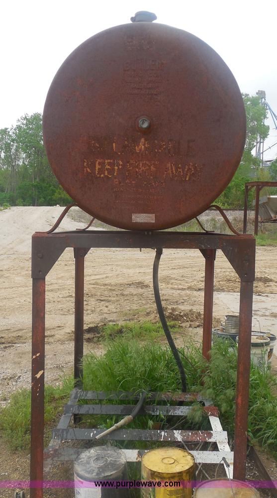image for item H3189 S.D. Co. 1946 300 gallon fuel tank