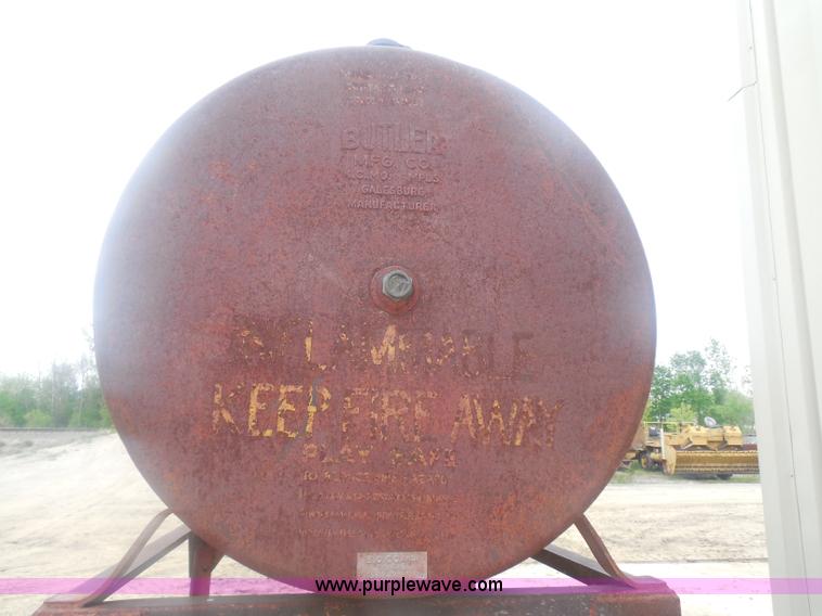 image for item H3189 S.D. Co. 1946 300 gallon fuel tank