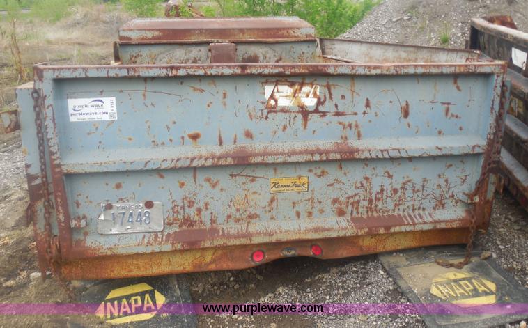 image for item H3191 Steel dump truck bed