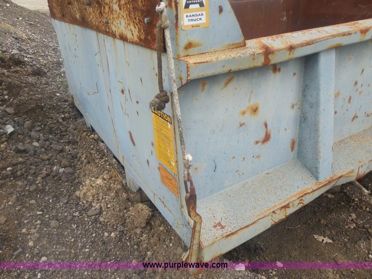 image for item H3191 Steel dump truck bed