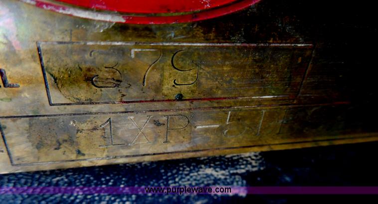 image for item H3199 1990 Peterbilt 379 semi truck