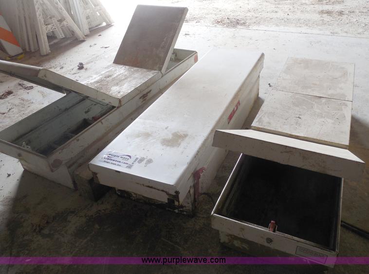 image for item H3200 (4) Delta truck toolboxes