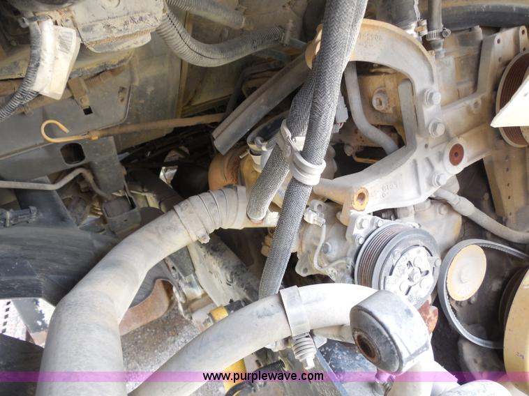 image for item H3205 2000 Sterling L7500 dump truck