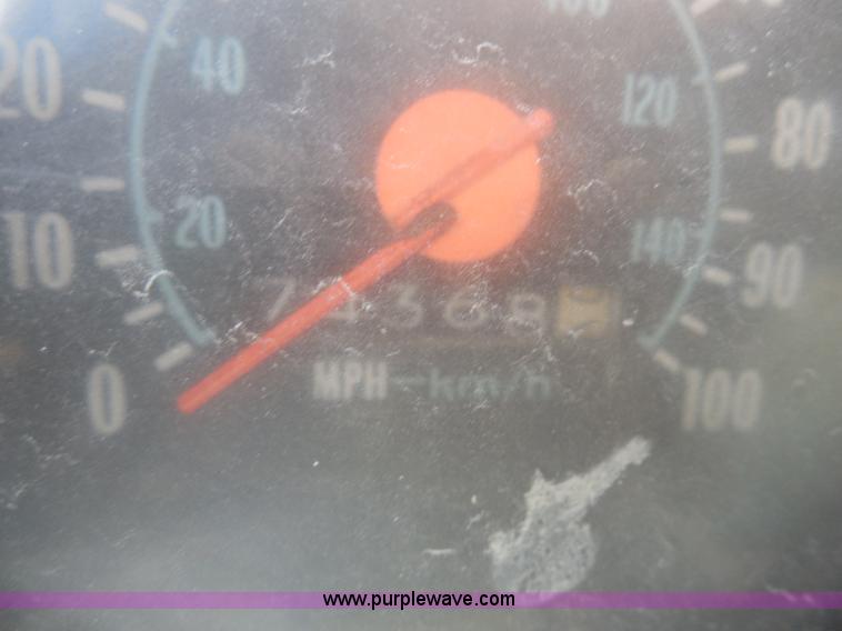 image for item H3206 1975 Chevrolet C60 flatbed truck