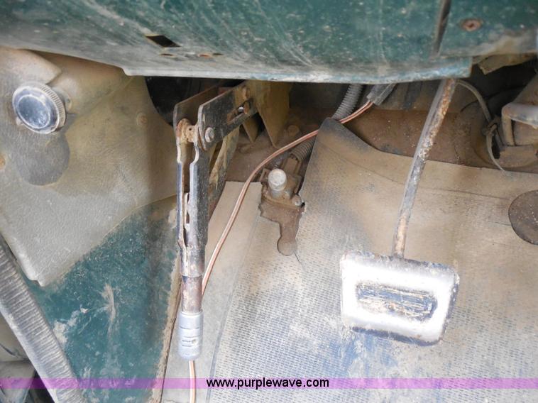 image for item H3206 1975 Chevrolet C60 flatbed truck