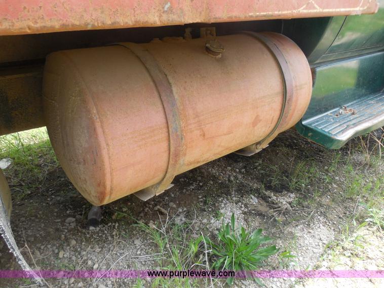 image for item H3206 1975 Chevrolet C60 flatbed truck