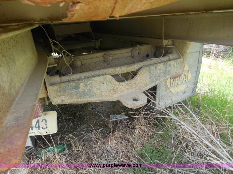 image for item H3206 1975 Chevrolet C60 flatbed truck