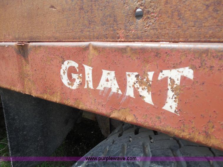 image for item H3206 1975 Chevrolet C60 flatbed truck